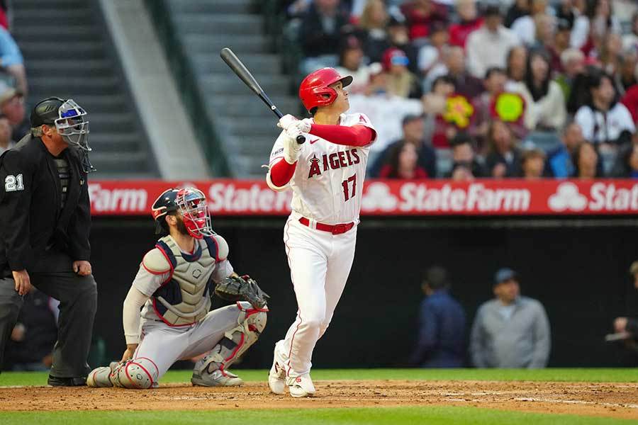 ■エンゼルス 7ー3 Rソックス（日本時間25日・アナハイム）
　エンゼルスの大谷翔平投手は24日（日本時間25日）、本拠地レッドソックス戦に「3番・指名打者」で先発出場し、3回の第2打席で4試合